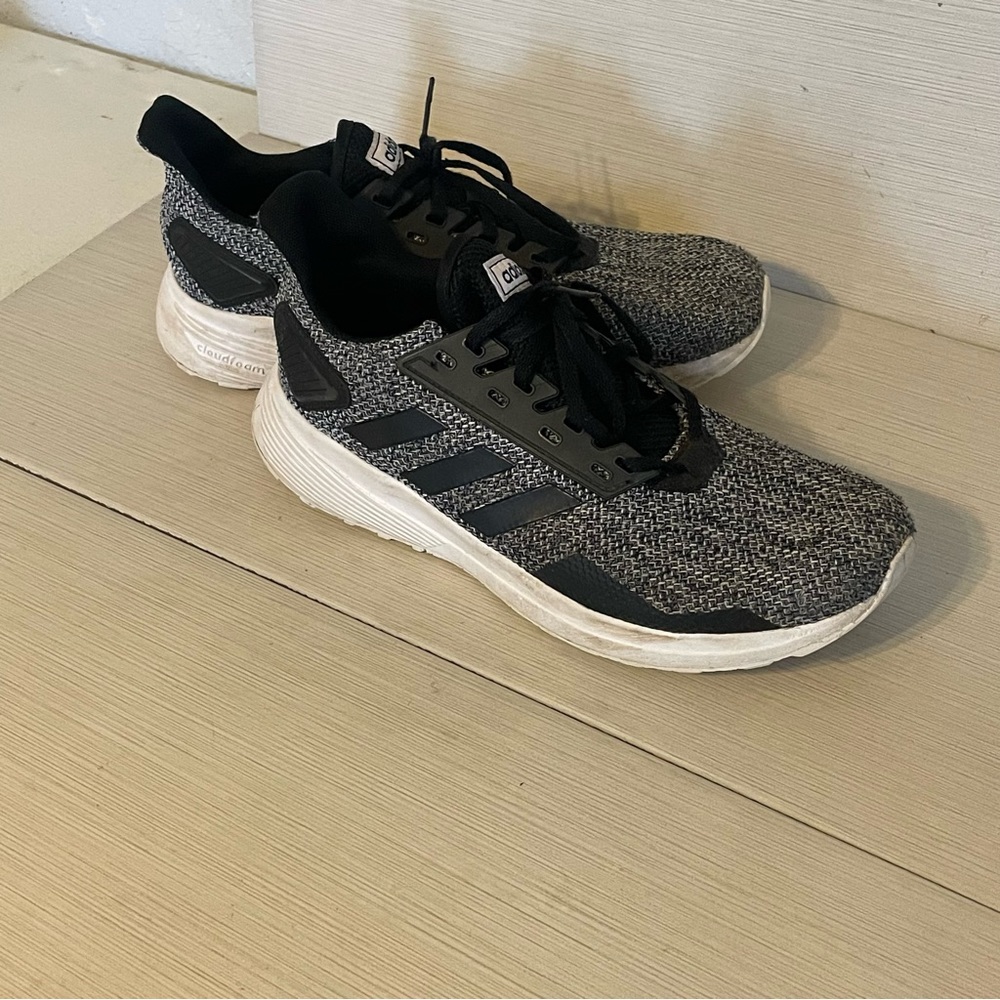 Adidas black and white cloud foam tennis shoes